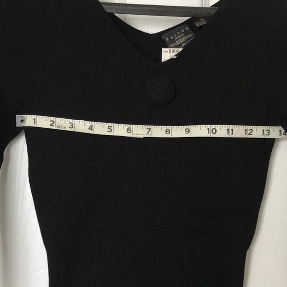 V Neck Pullover Ribbed w Rosette Stretch Sweater - Picture 4 of 10